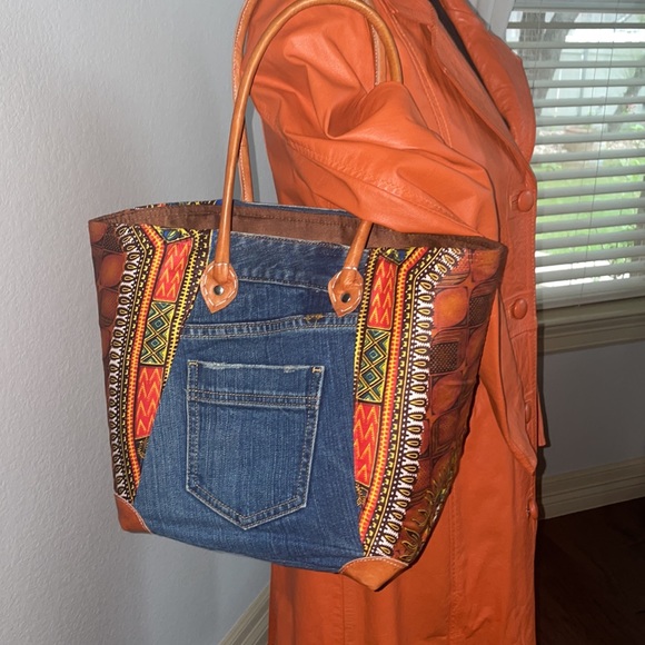 Genuine Colombian Leather - Picture 10 of 17